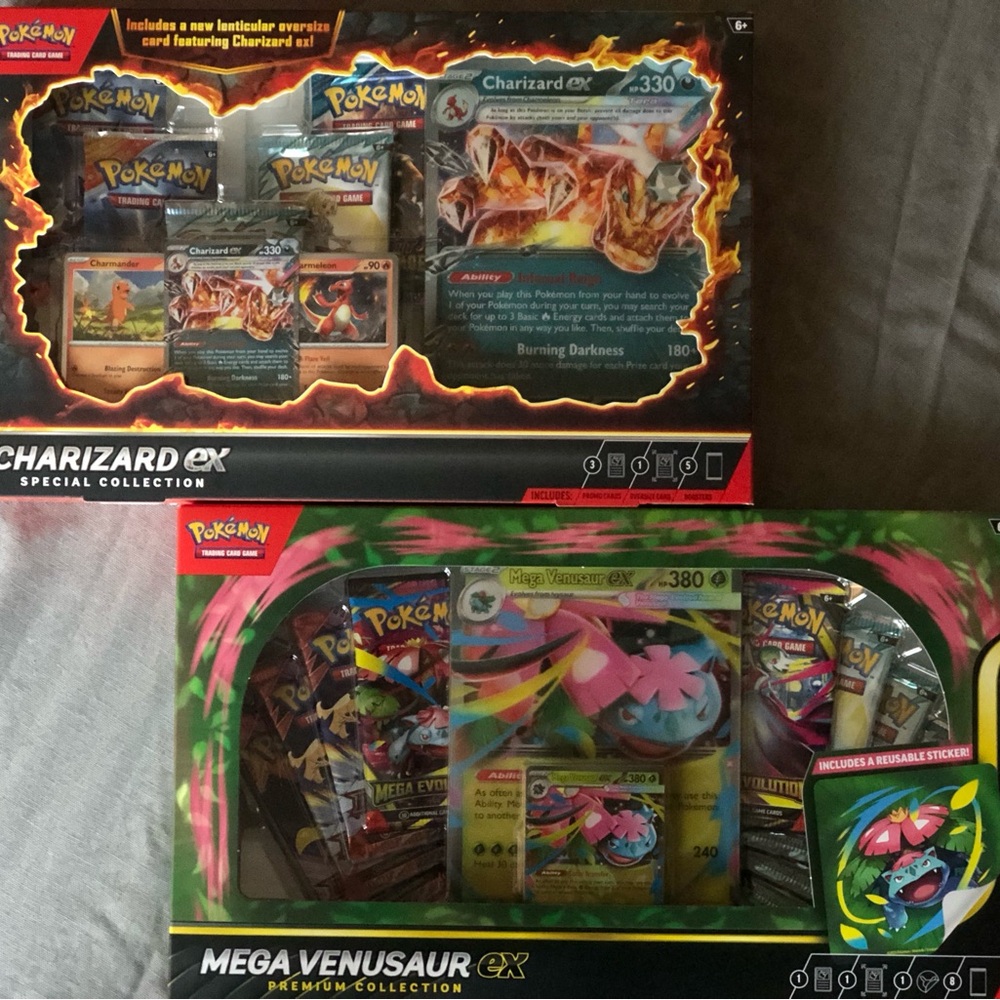 Pokemon Charizard EX and Mega Venusaur EX Box Set